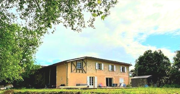 Grande maison gasconne avec piscine  : la campagne aux portes d'Auch