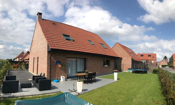 La maison d’Anne charlotte, Marc et leurs enfants