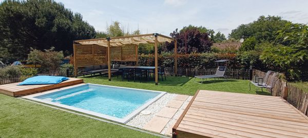 Maison contemporaine tout confort au calme près de Bordeaux.