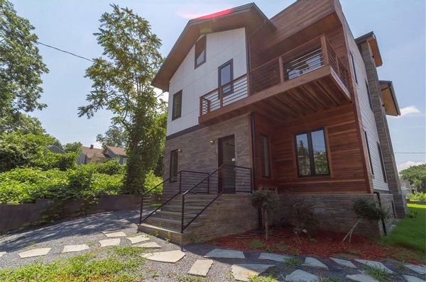 Custom modern in-town Atlanta home