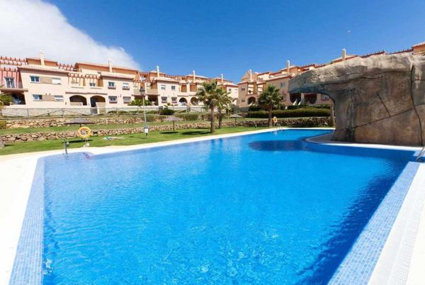 Casa en la playa de  Tarifa, con piscina, jardín, parque y cancha de padel