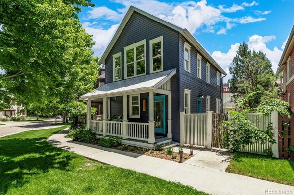 Quiet Luxury Close to Boulder