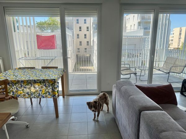 Shu-hua (Sierra) s Haus