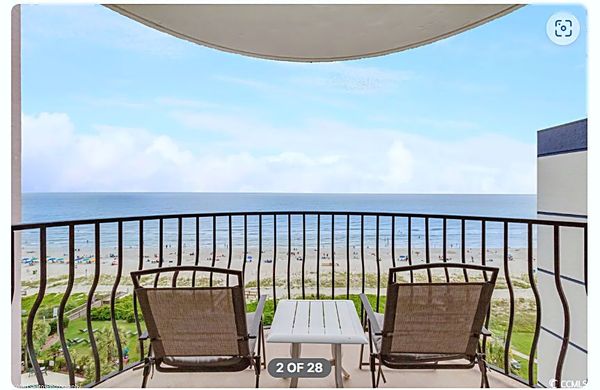 OCEANFRONT -- KING  &  DOUBLE    bed (Murphy-bed) !!!