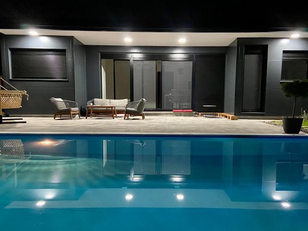 Pool house “W Resort”