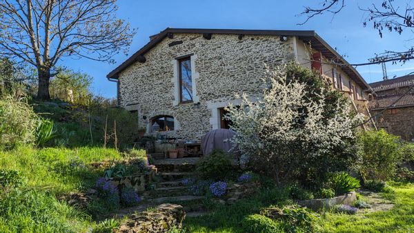 Mas du Catalpa entre Lyon et Saint Étienne