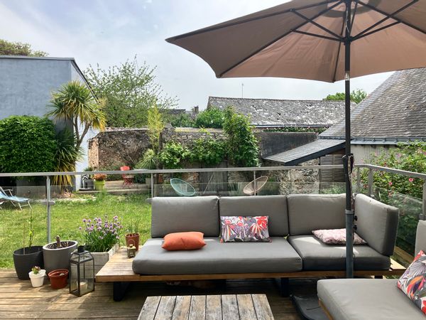 Maison de centre bourg au style industriel