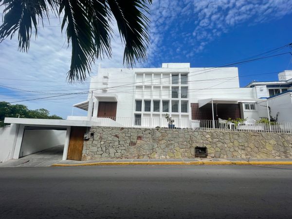 Maria Cristina's house