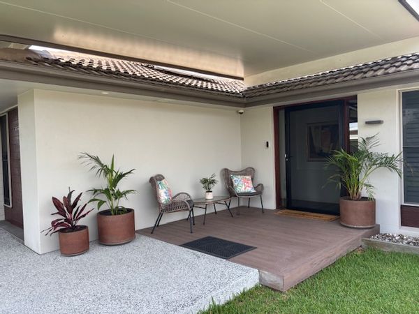 Relaxed coastal home