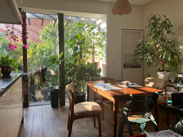 Anna's house