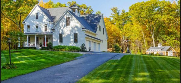 Large country home in historic Boston suburbs