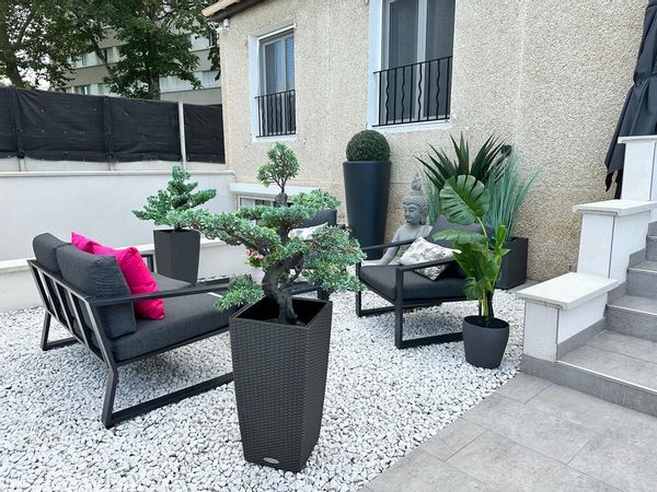 Deux chambres individuelles dans maison rénovée