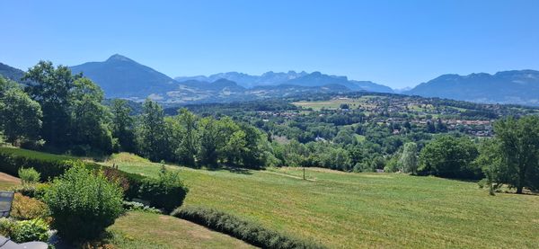 Sandrine's house