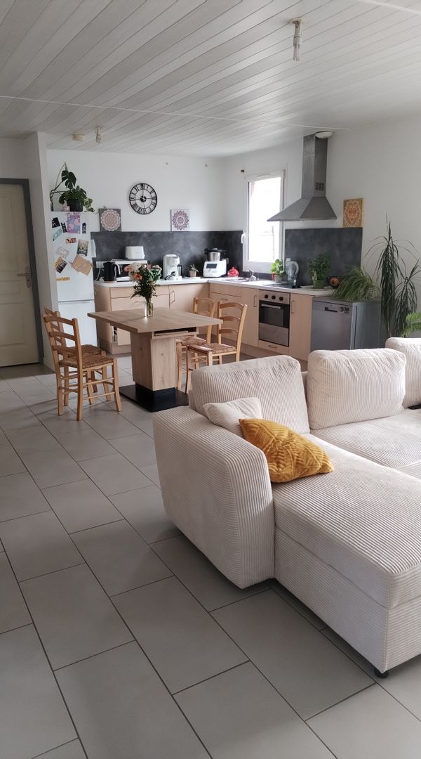 Maison en bois, proche de la mer