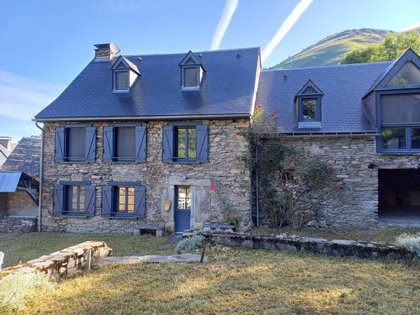 Maison de charme au cœur du village d'Azet