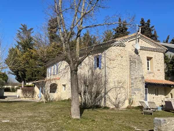 Casa en La Bégude-De-Mazenc