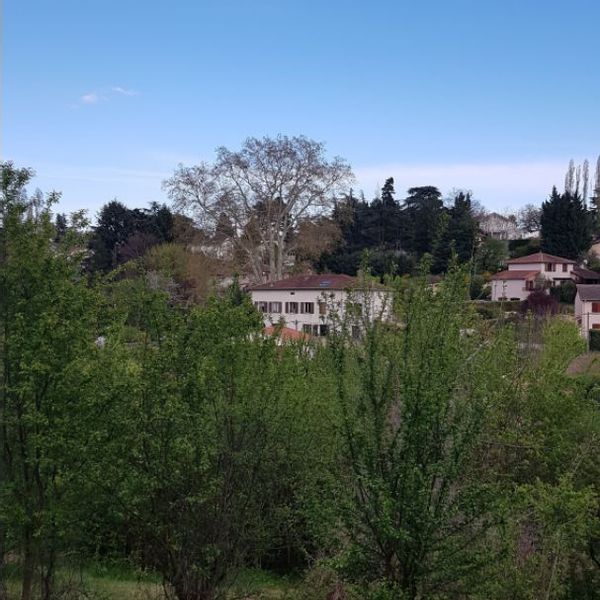Loft de caractère au calme à 10 min en train de Lyon