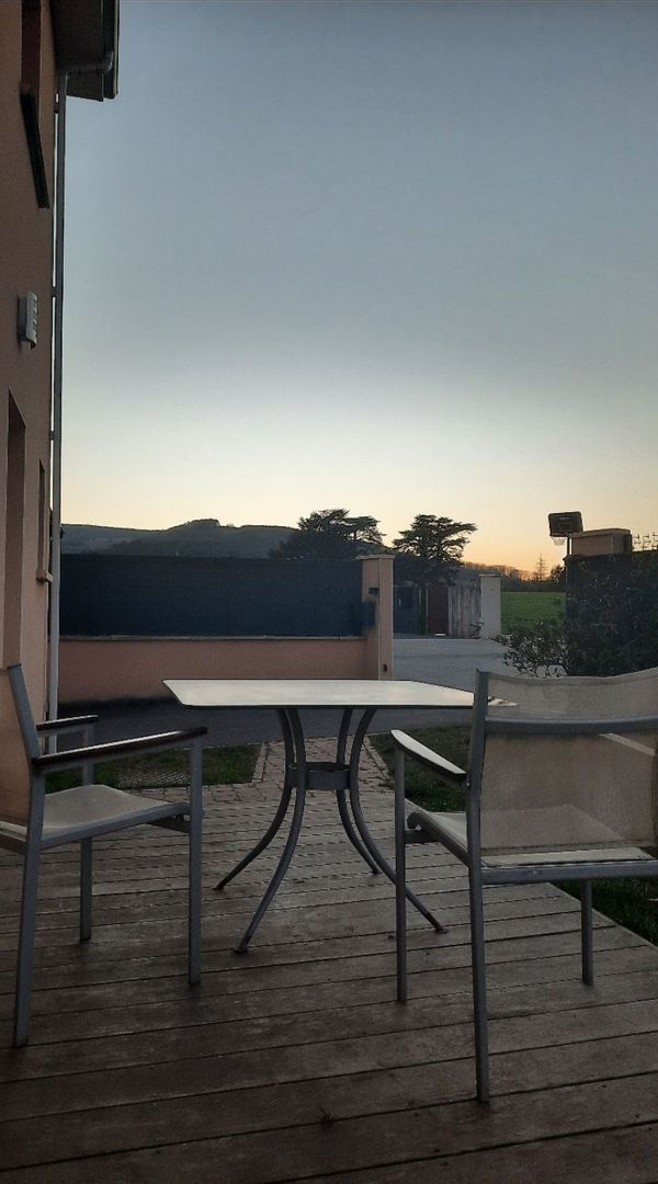 La maison de Lys et Mat, et leurs 2 enfants de 7 ans