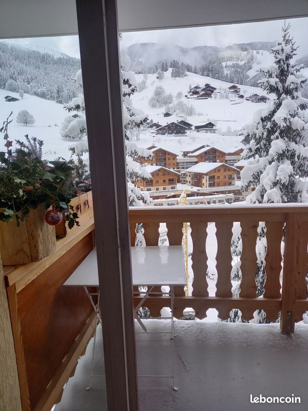 Au cœur d'Arêches dans le Beaufortain notre appartement  pour 4 pers:  tout skis, raquettes, balades
