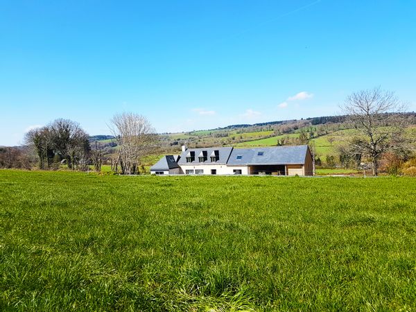 Coin paisible en campagne sans voisins!!