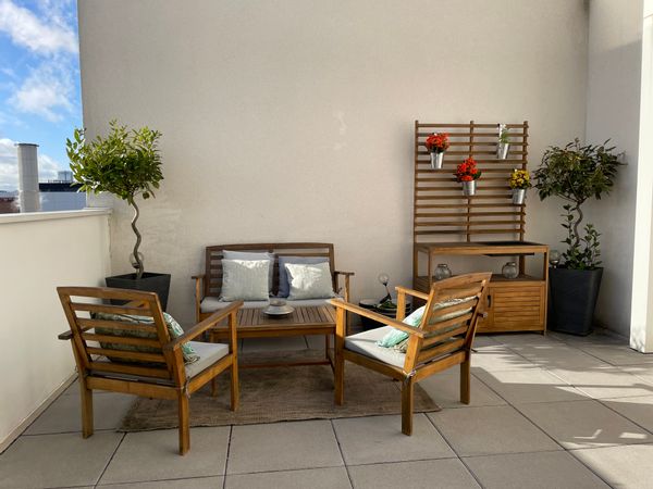 Apartment 15 minutes from the center of Paris_With Eiffel Tower View