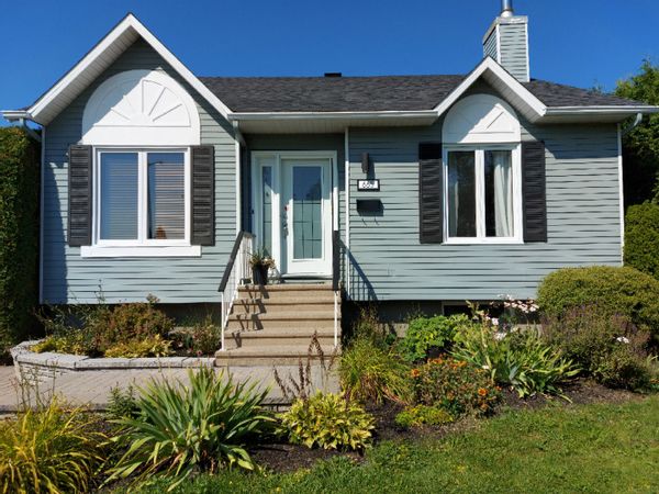 La maison de Catherine et Sébastien (plusieurs disponibilités - 3 nuits minimum)