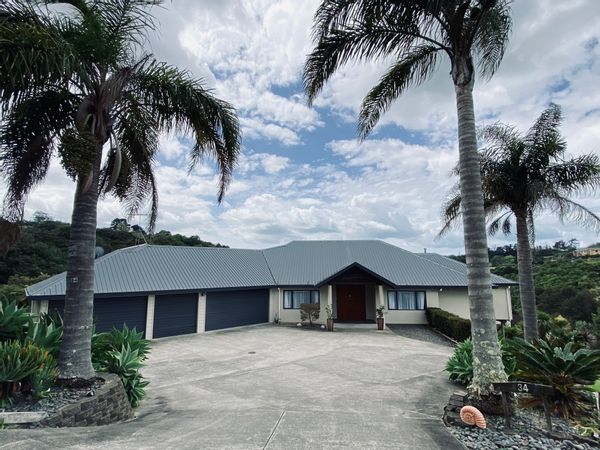 **HOME NOT AVAILABLE**  Executive Home Situated in Bush in Auckland City