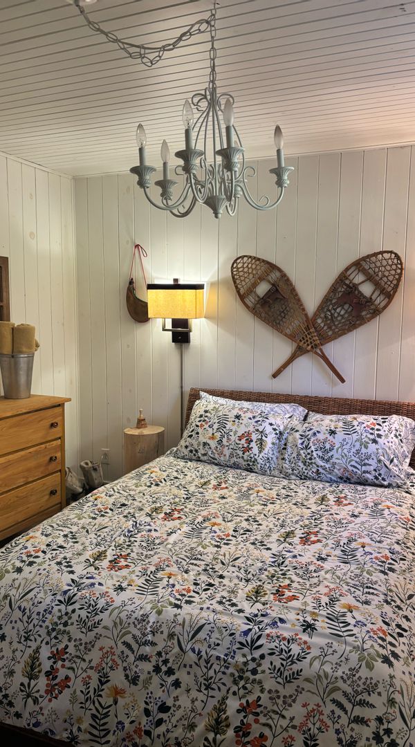 Chambre privée dans notre confortable chalet de bois ronds - à moins d’une heure de Montréal