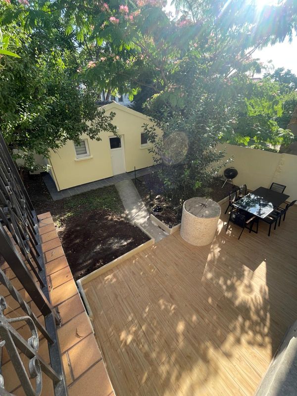 Hanan's house