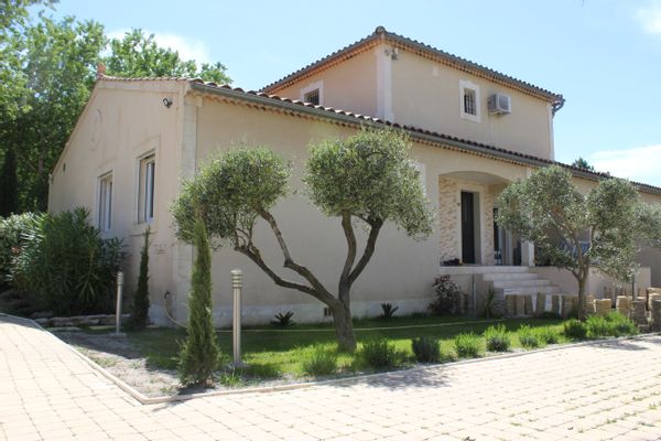 Maison moderne 220 m2 proche Avignon