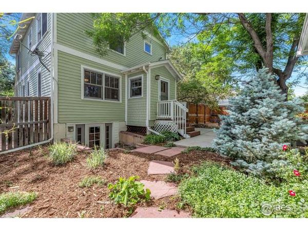 Chic Garden Level - Close to Trails, Shops
