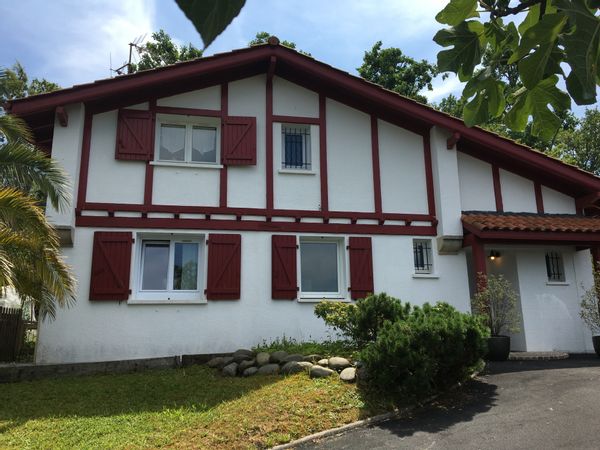 Huis in Saint-Pierre-D'irube