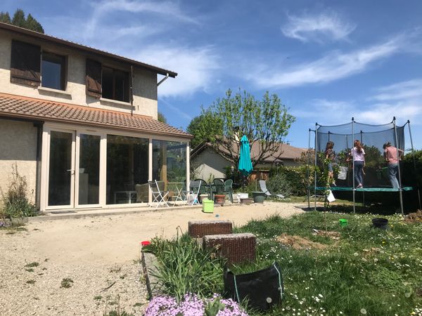 La maison de Myriam près du lac de paladru,