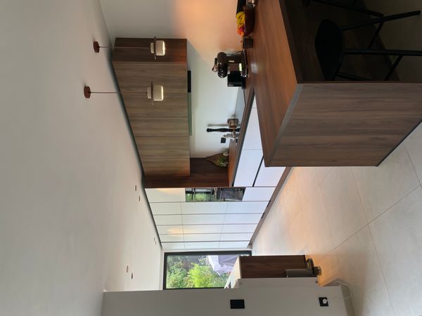 Elegant townhouse – 190 m² of quiet charm in the city center, with garden and cat to care for