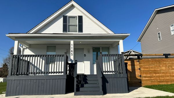 Andrés's house