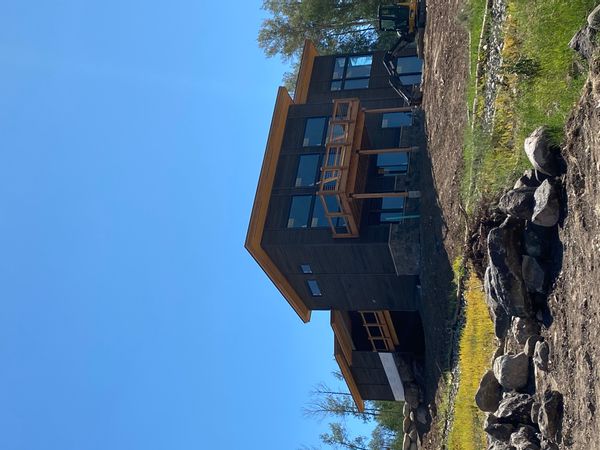 LIZ's house