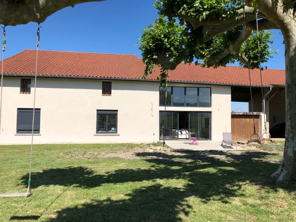 Ferme rénovée au cœur de la campagne drômoise Complet pour l’été 2025