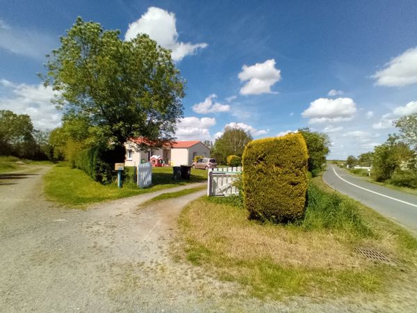 La maison de Cassandre, Olivier et les filles