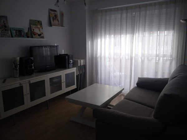 Casa en primera línea de playa y en plena la ciudad de Cádiz (sur de España)