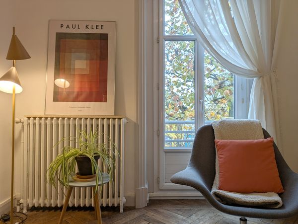 La maison de Karine est située sur une petite place charmante à 10 min de l'hypercentre