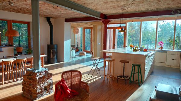 Duplex éco-construit 5 ch. dans une ancienne ferme rénovée, ambiance loft et nature