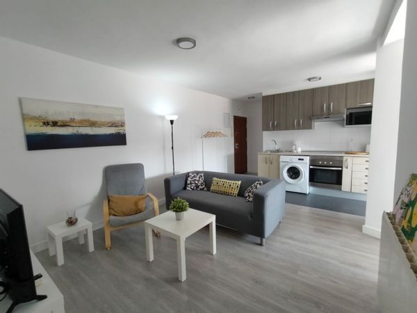 Adoracion Gemmas hus