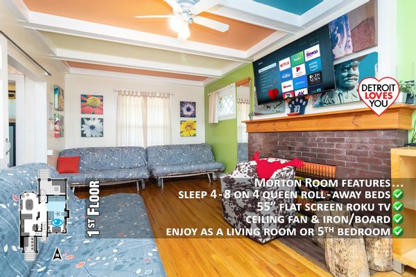 Detroit Loves You Guest Home - Up to 30 guests: 4-5 bedrooms, 13 beds, 2 baths