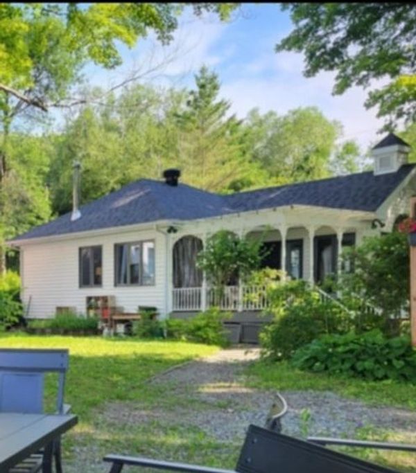 Le Clapotis du Fleuve St-Laurent Québec