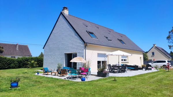 La maison de Sophie, Aziz, Marilou et Naomi