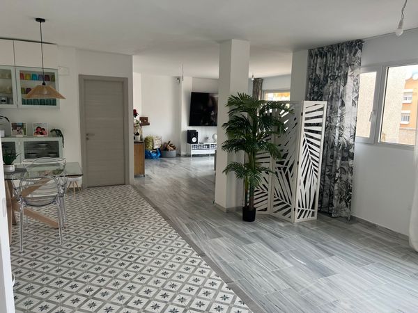 Grand penthouse exclusif et très spacieux dans le centre de Torremolinos