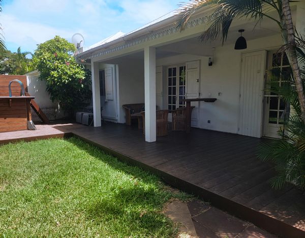 Maison créole tout équipée moderne quartier calme à proximité de tout