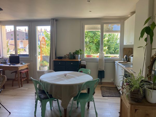 Centre ville, cozy avec belle vue