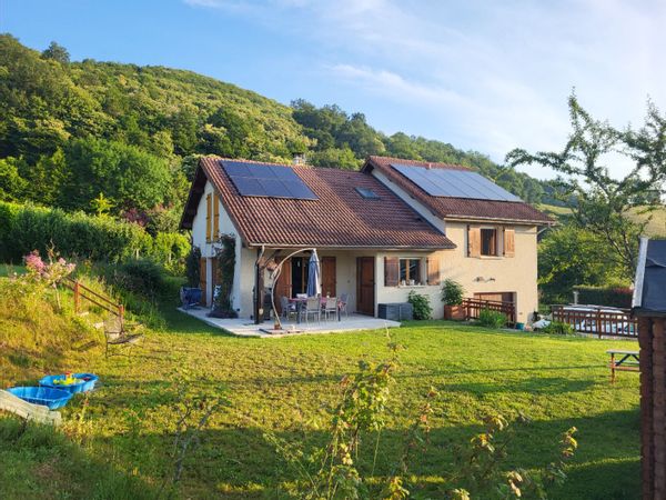 Maison familiale au calme,  à 3 min du lac