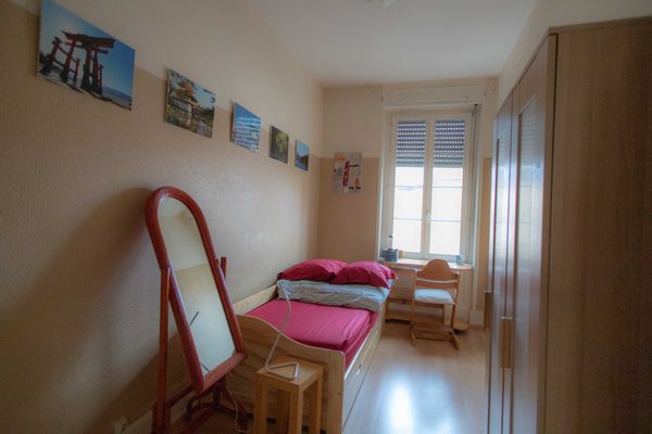 Chambre privée calme, 2 lits simples
